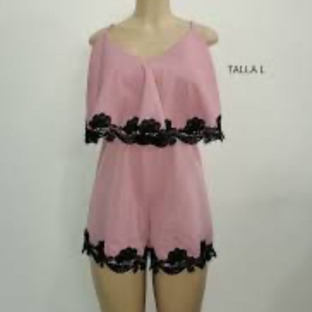 Love Chelsey size medium pink romper